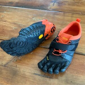 Vibram Fivefingers V-Train 2.0 - Men's USA 11-11.5 - EU 45